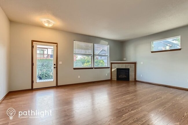 Building Photo - 52166 SE 2nd St, Scappoose, OR, 97056