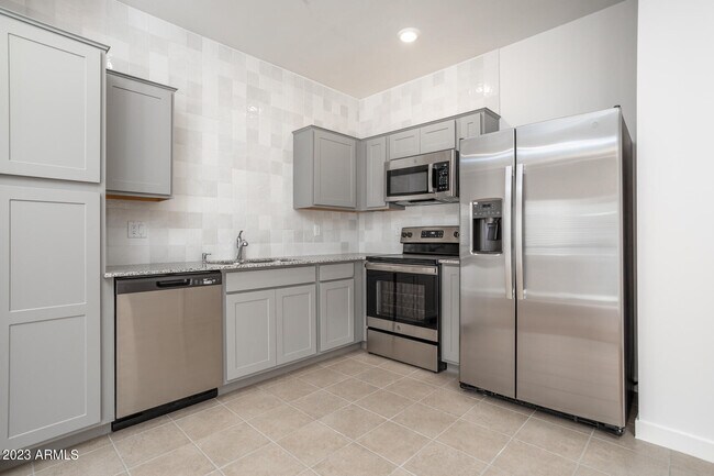 Building Photo - 2169 W Harmont Dr