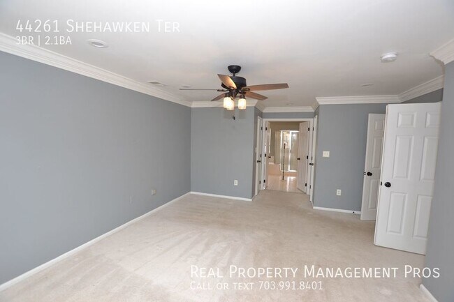 Building Photo - 44261 Shehawken Terrace