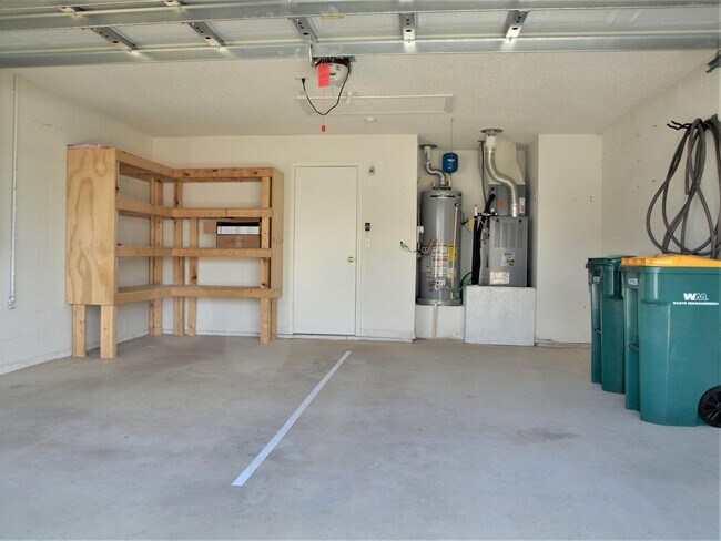 Building Photo - 1281 Berryhill Dr
