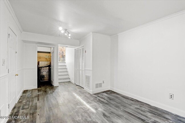 Building Photo - 12 Lone Star Ln