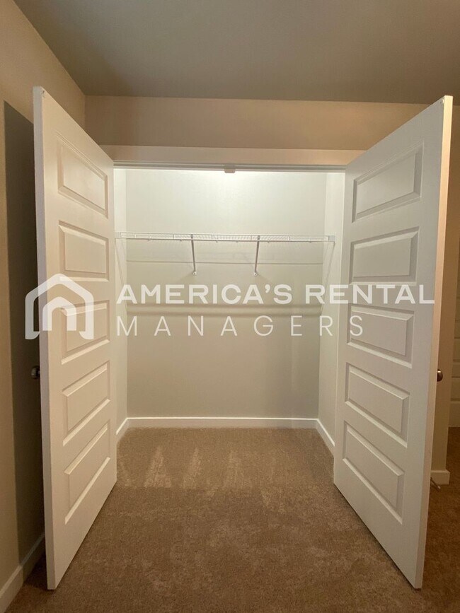 Building Photo - Home for Rent in Jemison, AL... Available ...