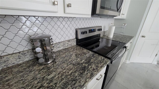 Building Photo - 1175 Lycaste Dr