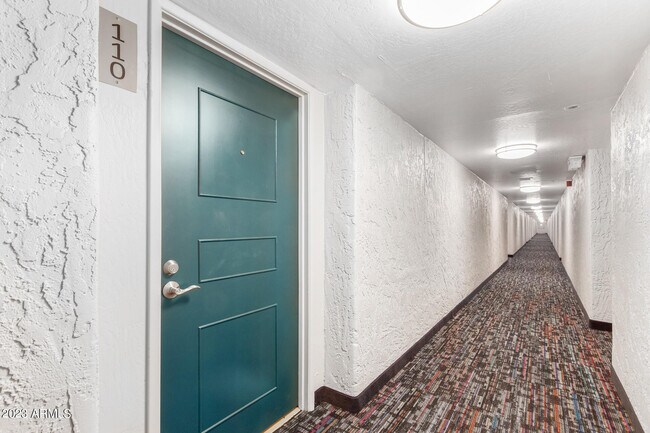 Building Photo - 7850 E Camelback Rd