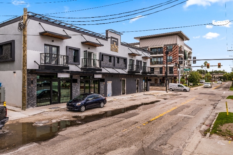 Building Photo - 935 S Howard Ave