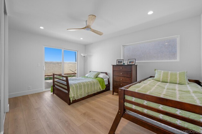 Building Photo - 92 Trinidad Bend