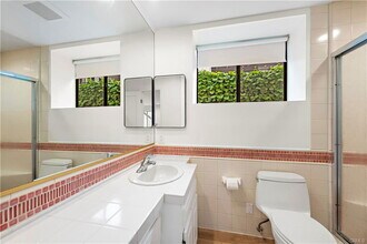 Building Photo - 405 Heliotrope Ave