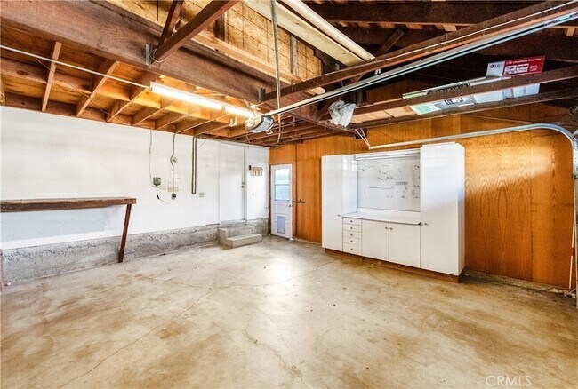 Building Photo - 16293 Wayfarer Ln