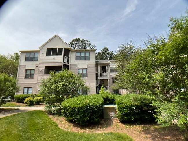 Building Photo - Spacious Condo in Brandon Ridge!