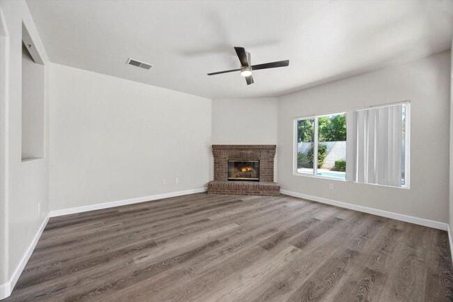 Building Photo - 9814 Autumn Serenade Ct