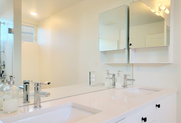 Double Vanity Main bedroom - 1201 S Atlantic St