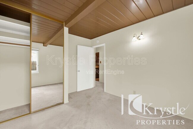 Building Photo - 791 Rosewood Ave