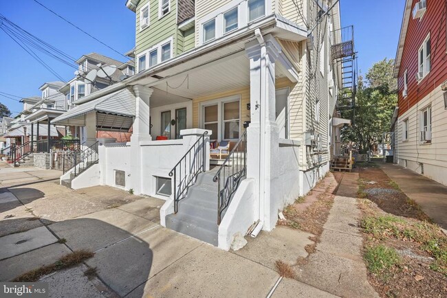 Building Photo - 336 Columbus Ave