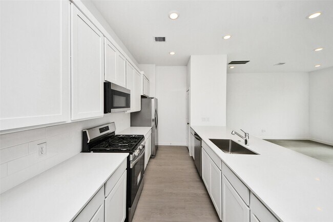 Building Photo - 12634 Blue Catfish Ln