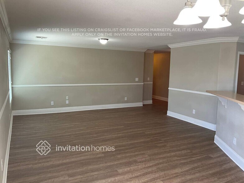 Building Photo - 633 Carlitos Ave