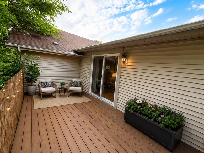 Building Photo - 2568 Pebble Valley Rd