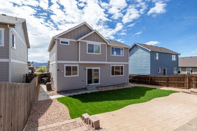 Building Photo - Well Maintained Home in Eastview Estates!