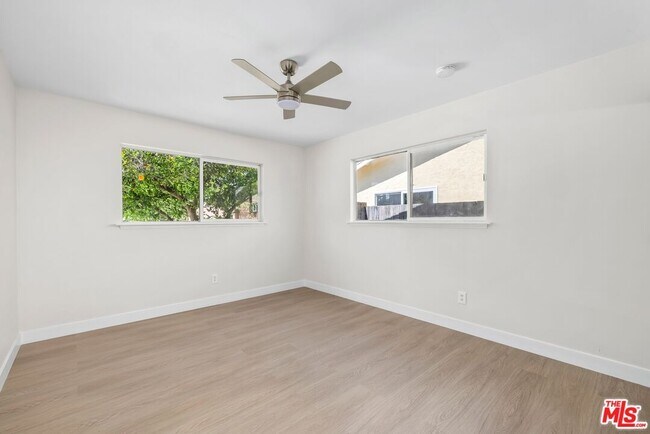 Building Photo - 23414 Dolorosa St