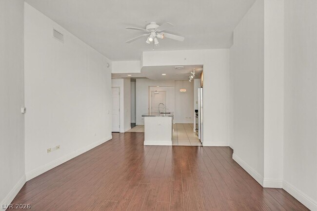 Building Photo - 200 W Sahara Ave