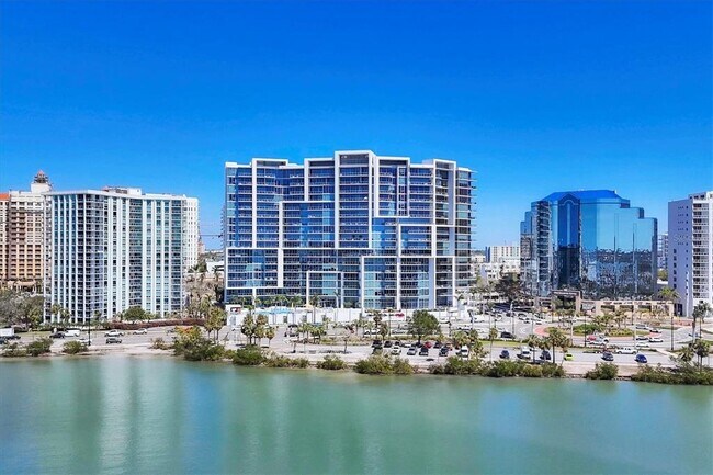 Building Photo - 1155 N Gulfstream Ave