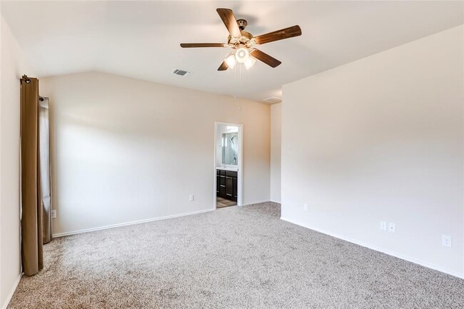 Building Photo - 227 Reagor Dr