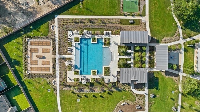 Building Photo - 122 Revere Dr