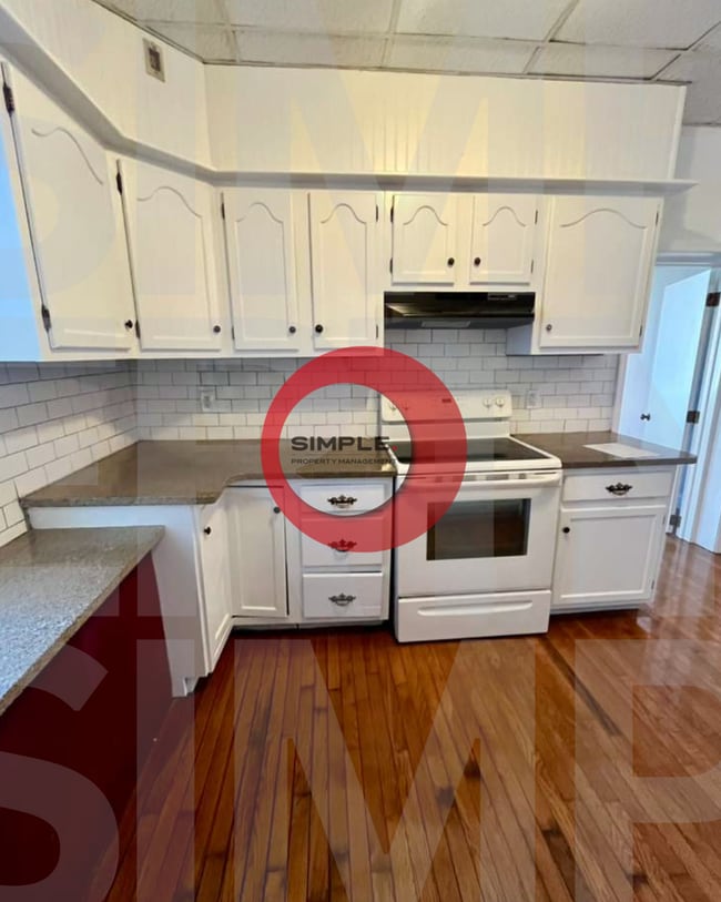 Building Photo - 259 Chestnut St