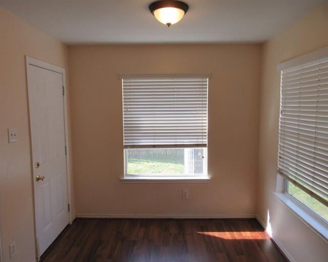 Building Photo - 14122 Noahs Landing Ln