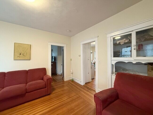 Building Photo - 34 Belknap St