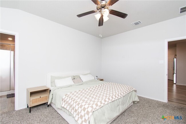 Building Photo - 1719 Cedrus Dr
