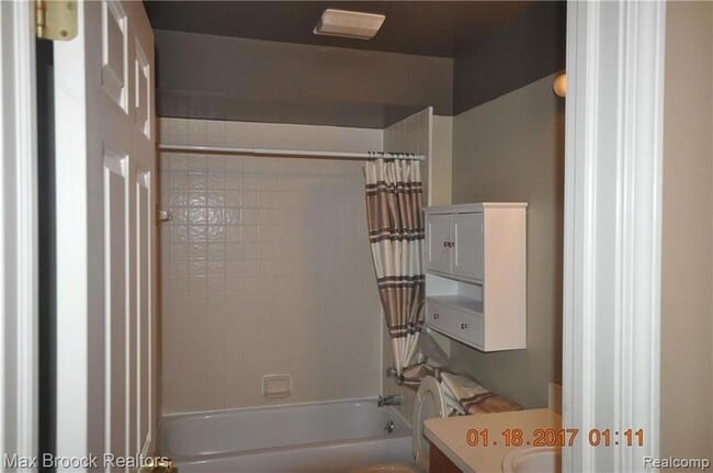 Building Photo - 156 Tiffany Ln Pvt