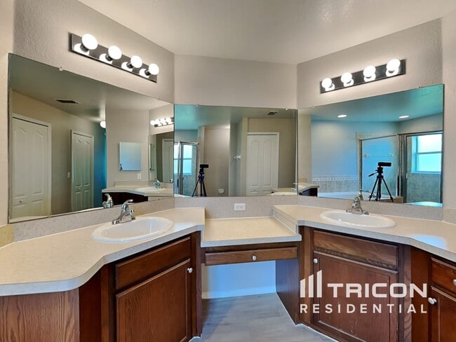 Building Photo - 1614 Taylor Landing Dr