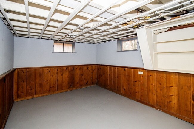 Building Photo - 11702 Ridge Rd