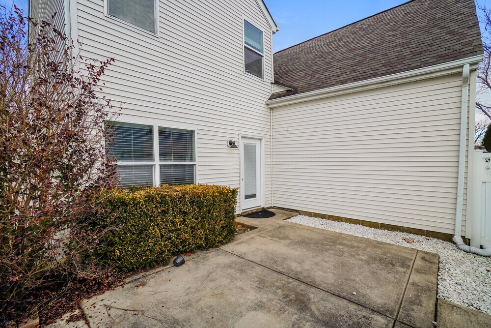 Building Photo - 7209 Upper Albany Dr