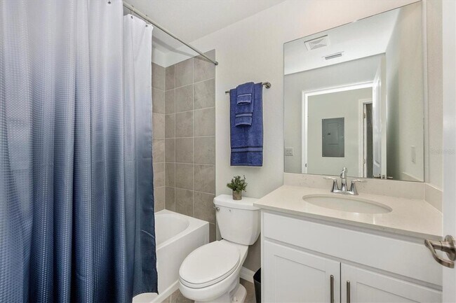 Building Photo - 12550 Galapagos Ct