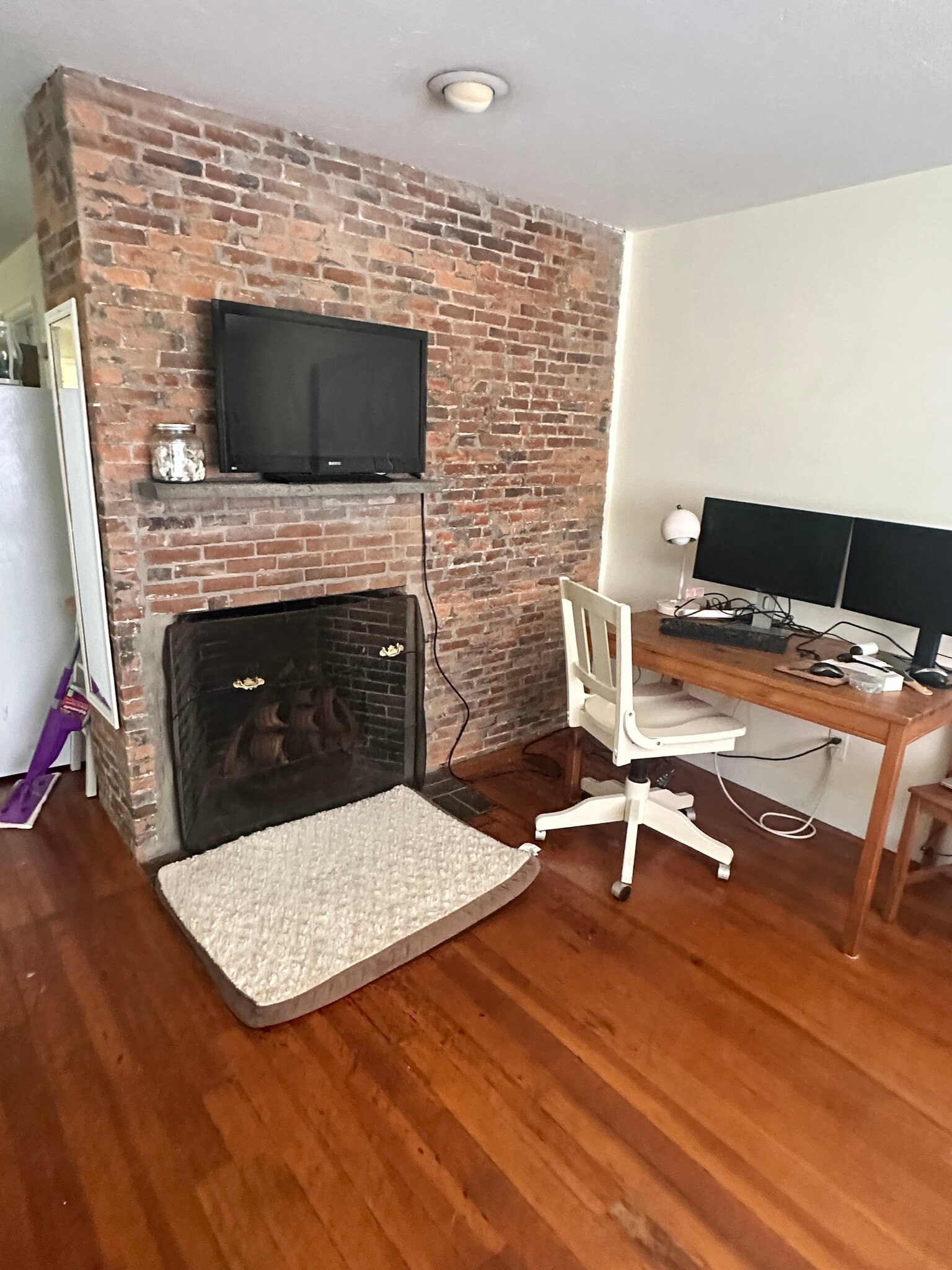 work station in living room - 38 Howard St
