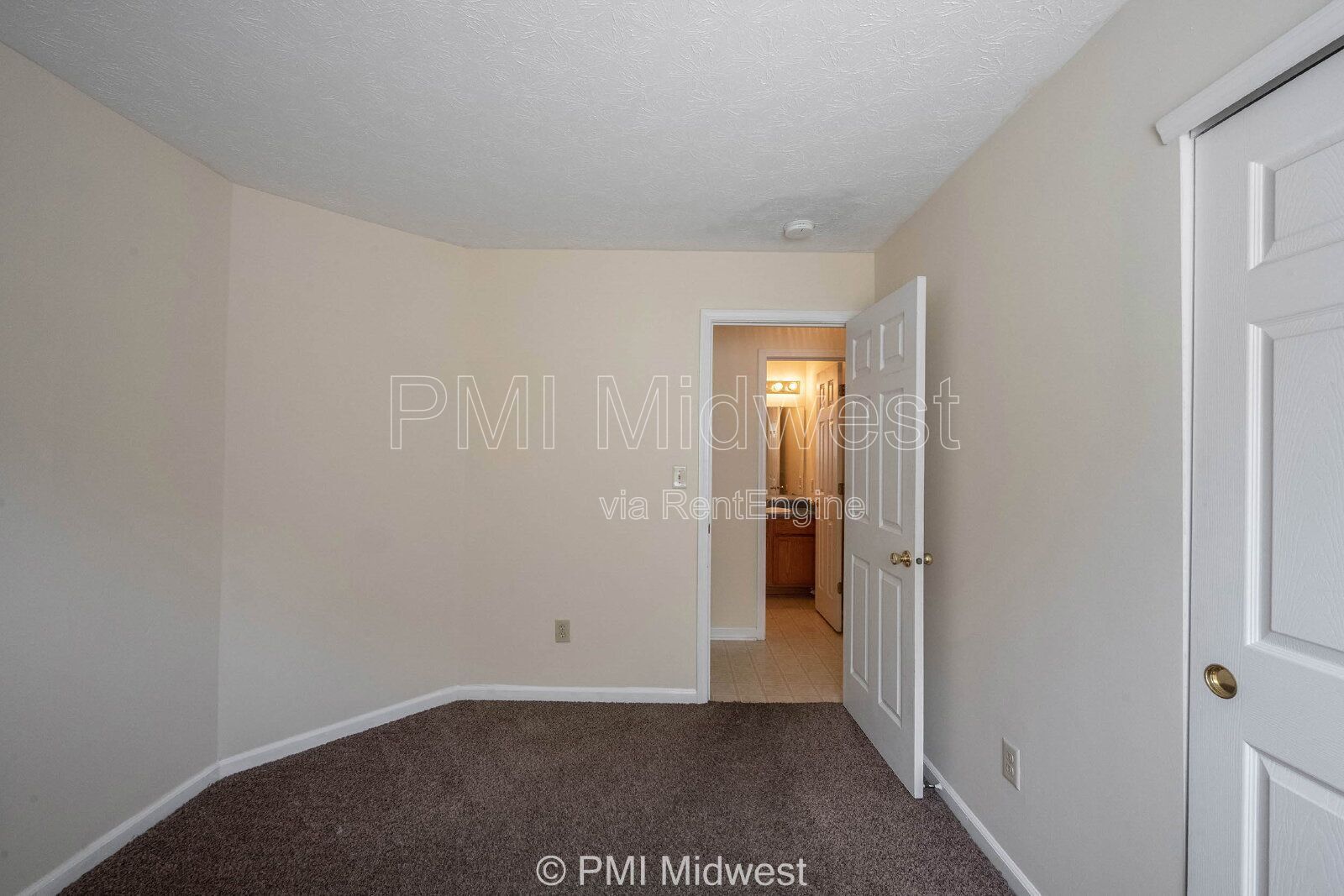 Building Photo - 5834 Long Ridge Pl