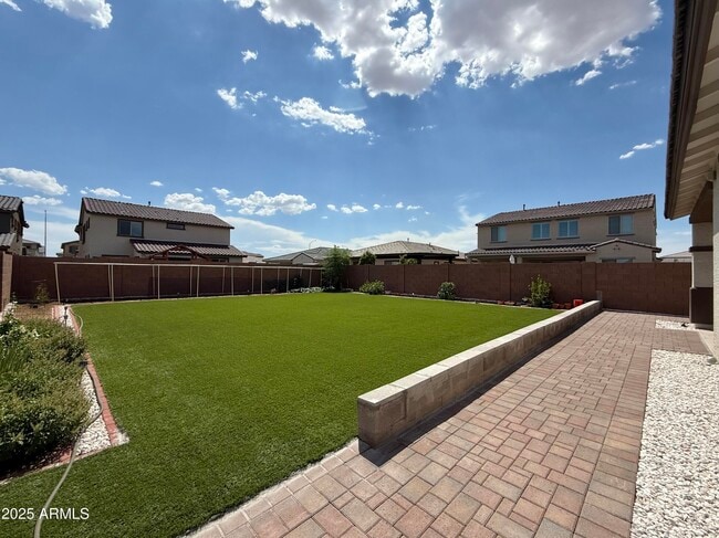 Building Photo - 10935 E Tesla Ave