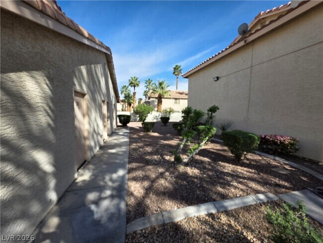 Building Photo - 1104 Pinto Rock Ln