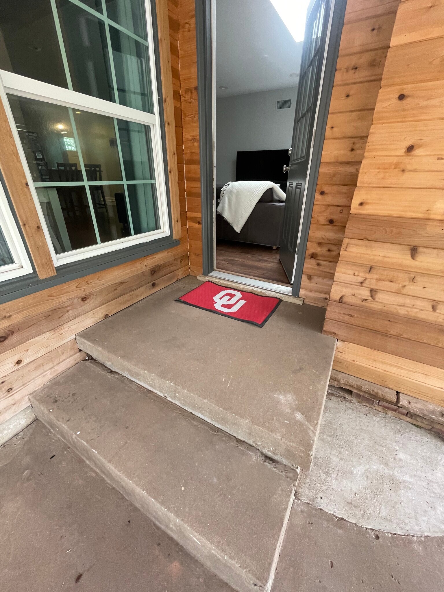 Building Photo - 1012 Elmwood St