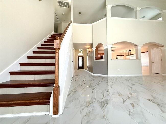 Building Photo - 11911 Timpnogos Dr