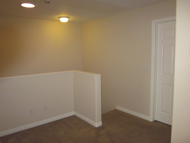 Building Photo - 2283 Waltonia Dr