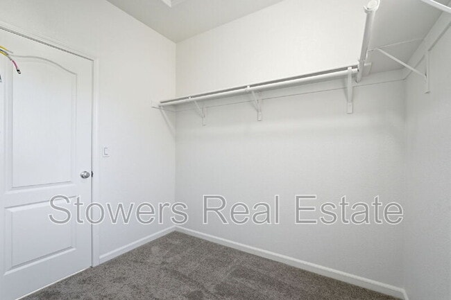 Building Photo - 651 N Andalusia Way