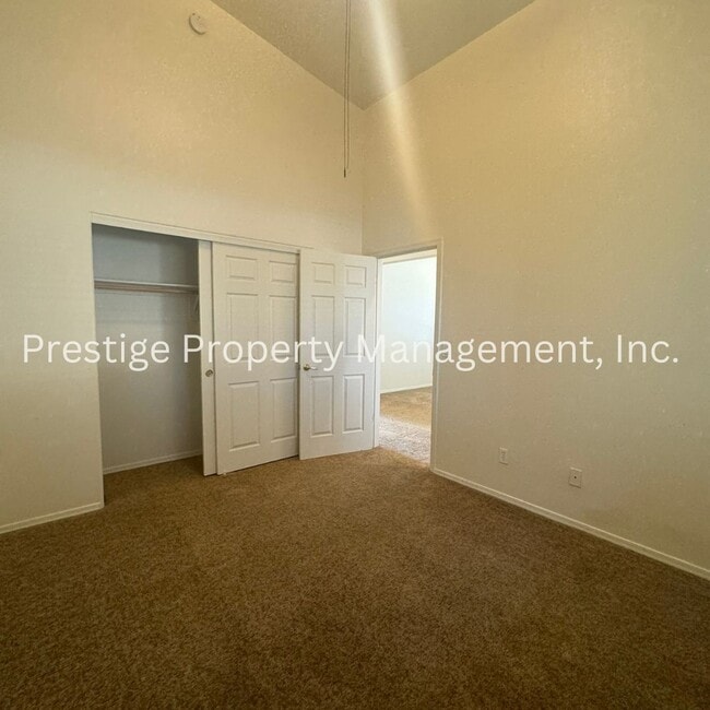 Building Photo - Beautiful Home with 3 Car Garage in Sonoran Ranch!