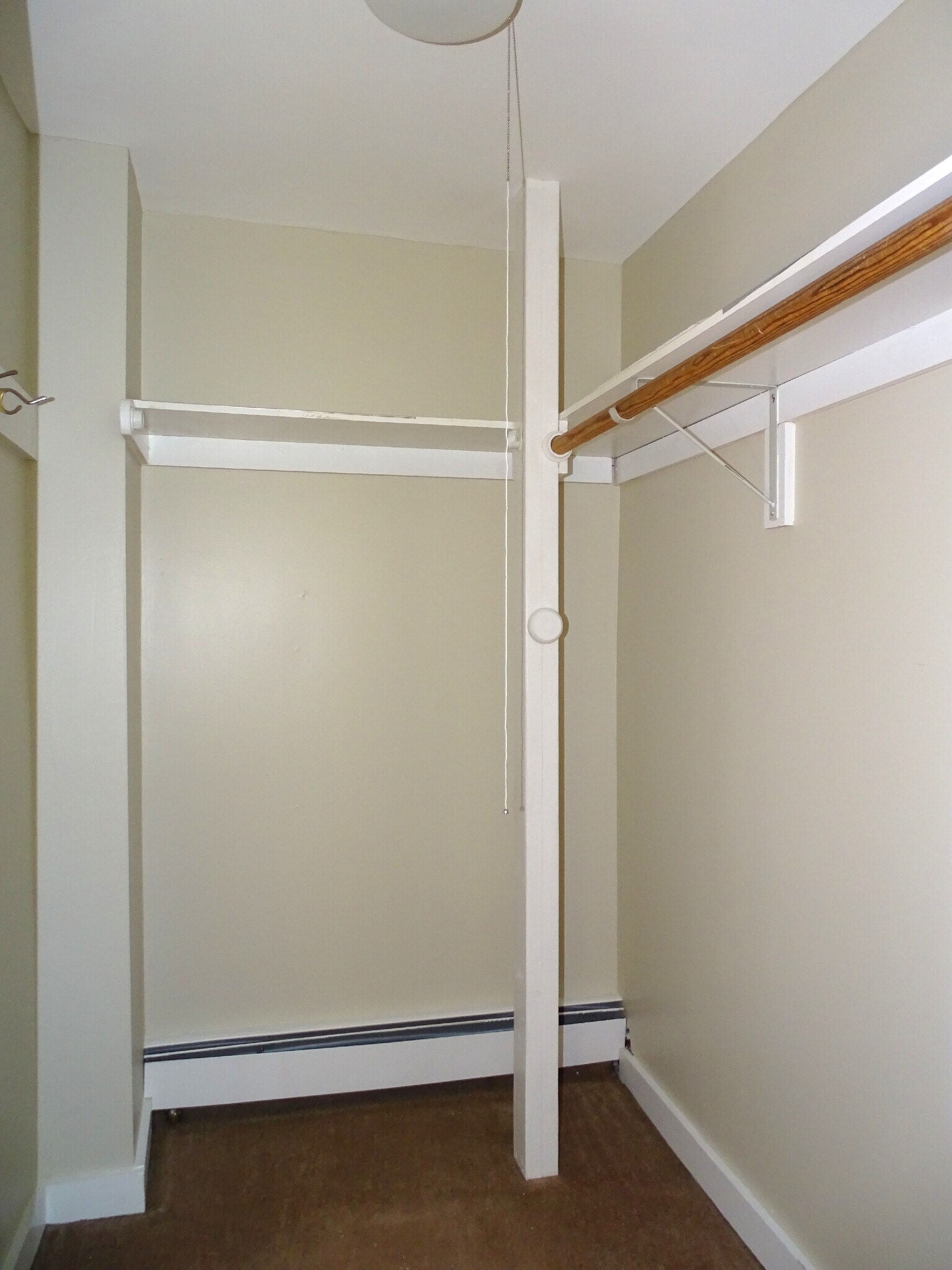 Building Photo - 303 Bishop St