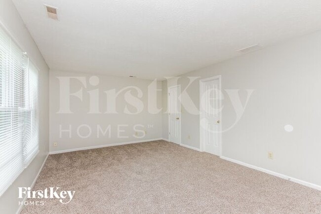 Building Photo - 536 Garden Grace Dr