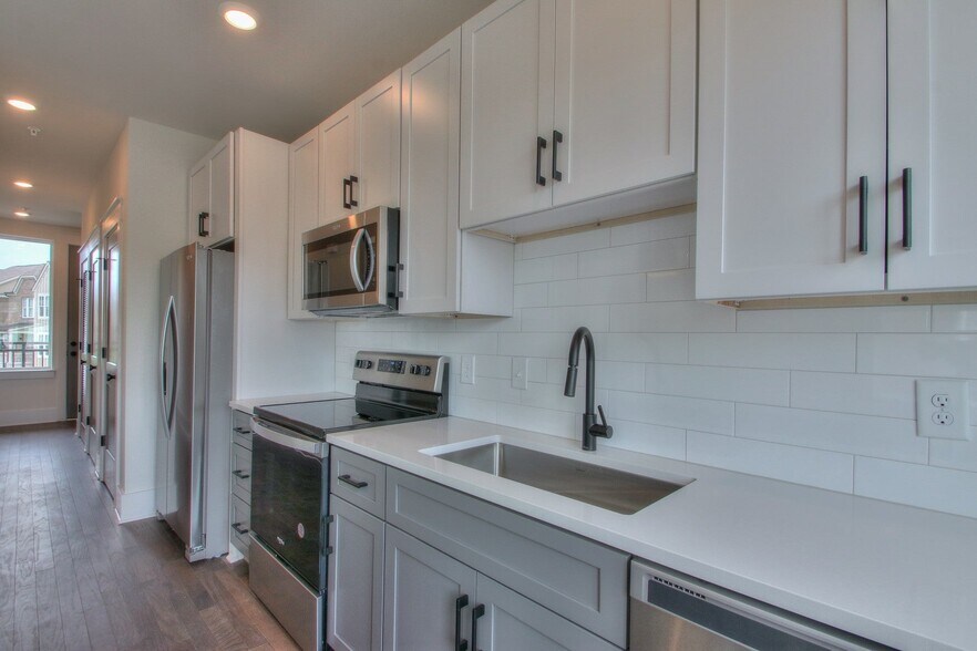 Building Photo - 1507 Porter Rd