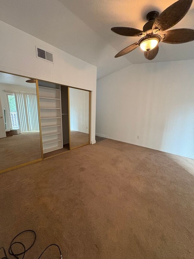 Building Photo - 628 Saratoga Ct
