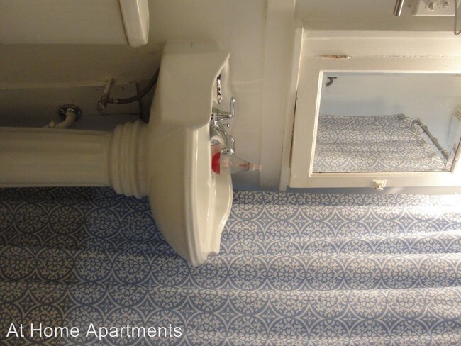 Building Photo - 1967 Grand Ave