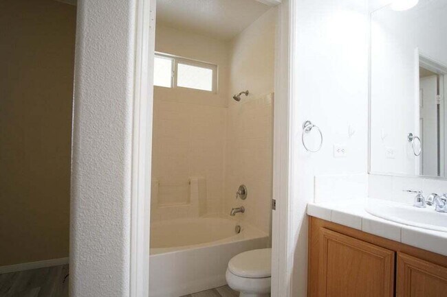 Building Photo - 37648 Beeston Ct